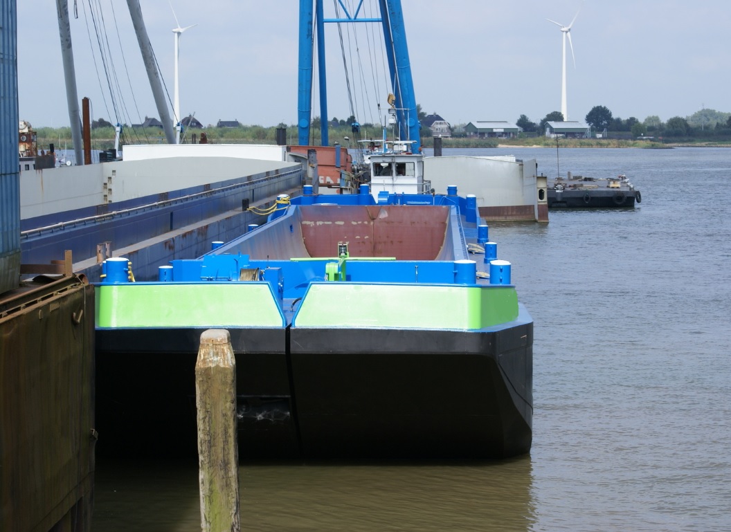 NON PROPELLED SPLITBARGE SISTERS FOR CHARTER OR SALE / 363 CUBIC CAPACITY