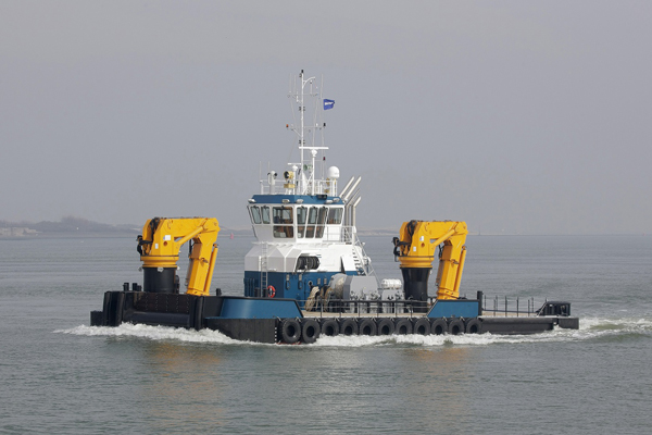 Damen Multicat for charter / 39 tbp