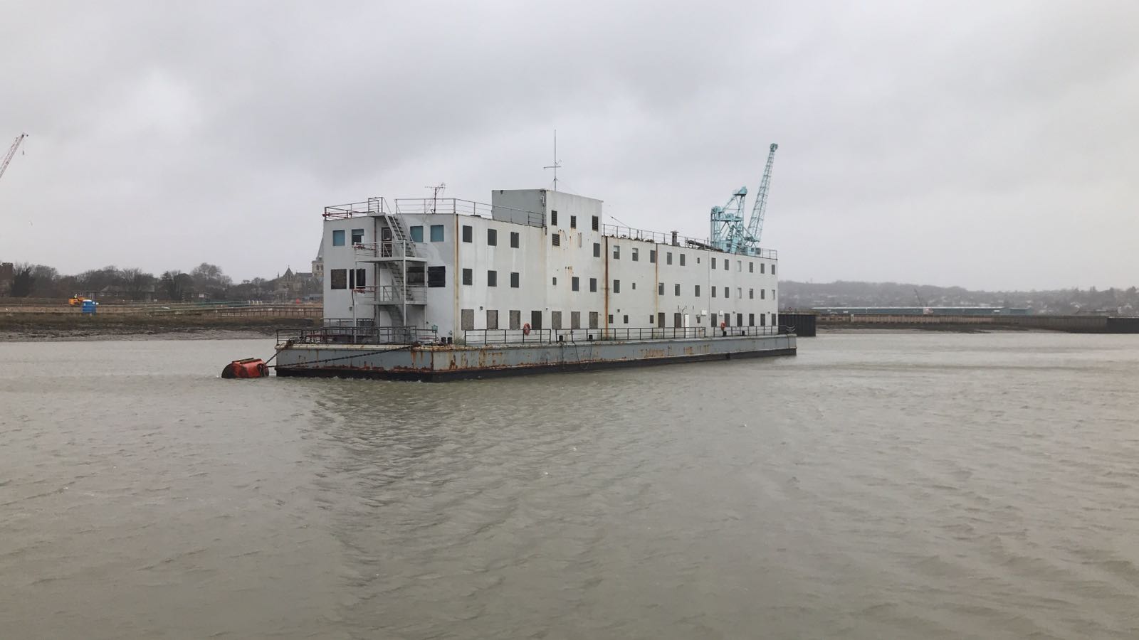 Accommodation barge 200 pax