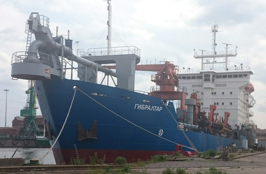TSHD ‘Gibraltar’ for sale / CAP. 4,700 m3, 25 m dredge d., IHC built