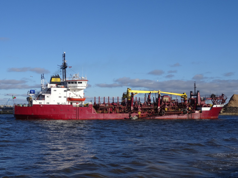 TSHD ‘Poseidon I’ for Sale – cap. 4,700m3, 25m Dredge Depth/ Pump ashore