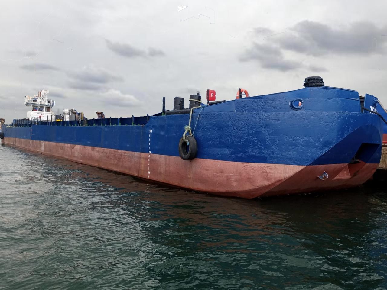 Self-propelled splitbarge ‘Zeynep Sahra’ for sale / 660 m3 cap.