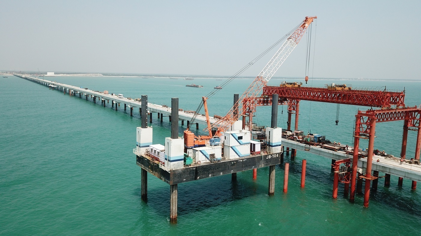 JACKUP FOR SALE (MODULAR Ravestein RCP 400) – 400TLC, DIMS 30.5 X 17.1M / 4 X 47.4M LEGS
