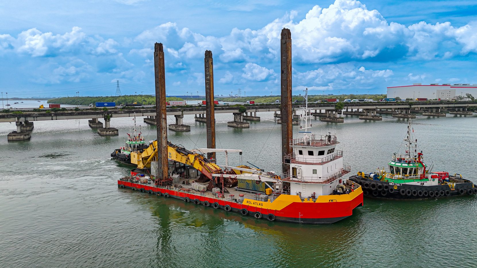 HEAVY DUTY BACKHOE DREDGER ‘ROL ATLAS’ FOR CHARTER / MAX. DREDGE DEPTH 21m / BA900 INTEGRATED